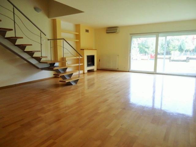 Compound villa