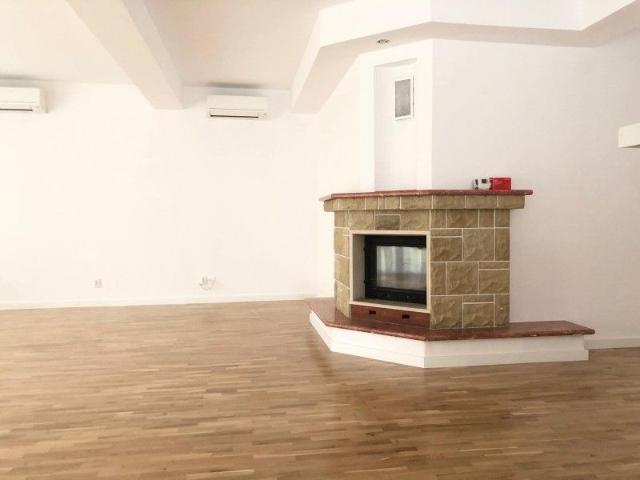 Compound villa