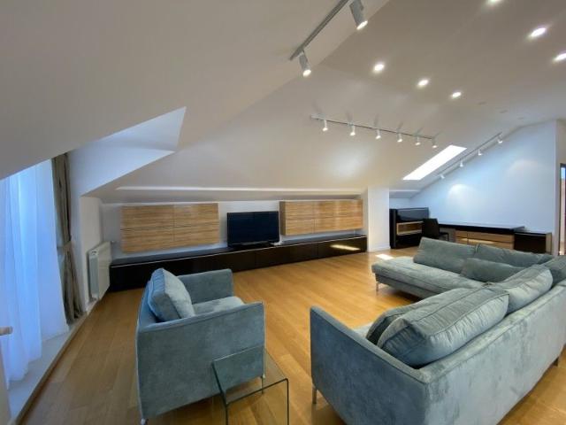 Compound villa