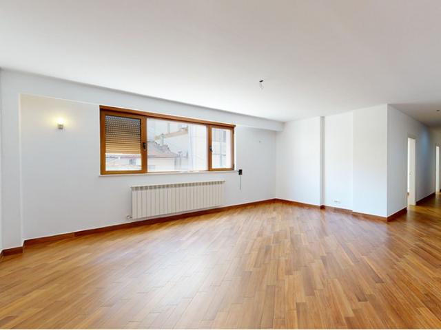 Compound apartment