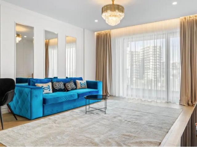 Compound apartment