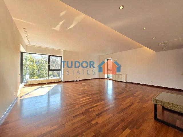 Compound apartment