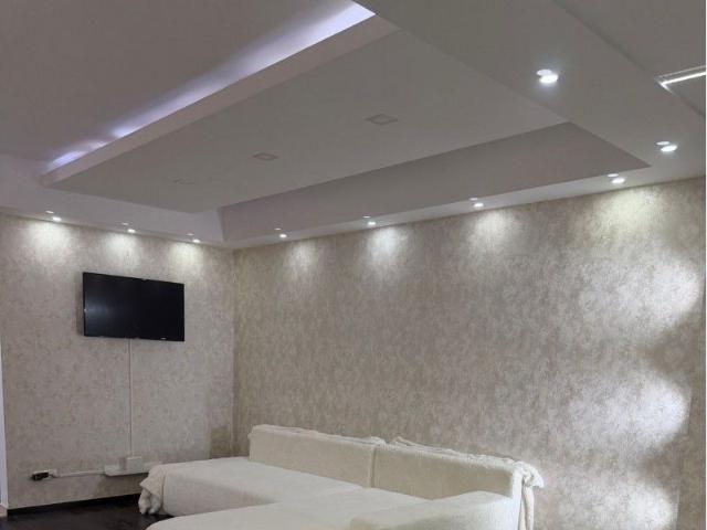 Compound apartment