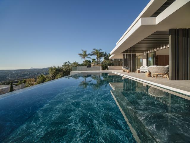 Completa y lista para entrar, esta impresionante villa conte. 1367m² Sotogrande