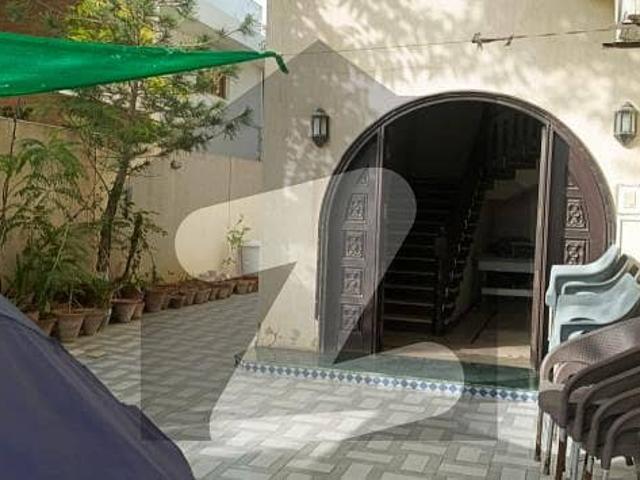 Complete Bungalow For 310 Lac With Guard And Two Cars Parking Near Beautiful Family Park Proper 5 Bedrooms Ready To Move And Much More WoW