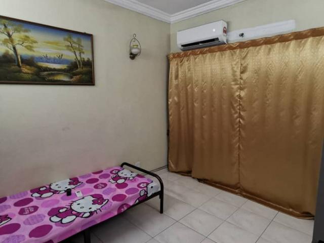 Complete Facilities Room for Rent at Bandar Kinrara, Puchong!