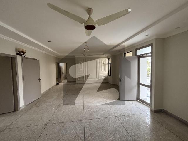 Complete renovated flat freshly Top floor 2nd floor mint condition Askari 3