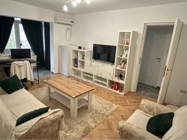 COMPLEX STUDENTESC AP. 3 CAMERE DE INCHIRIAT mobilat, ut