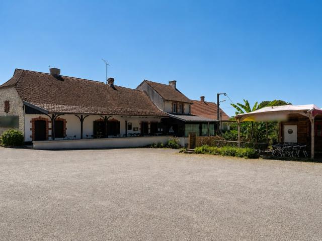Complexe hôtelier Restaurant Événementiel avec hébergement Murs et fonds de commerce