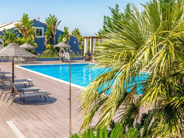 Complexo De Férias Com 28 Apartamentos Perto De Lagos 3000m² Praia da Luz