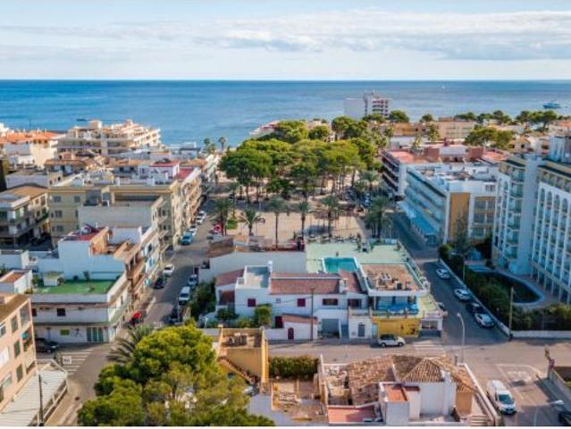 Complejo de negocios y residencia