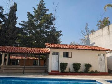 Complejo Multifuncional 2,350 m² en Lago de Guadalupe | Ideal Inversión o Institucional