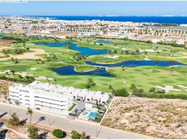 Complejo residencial de nueva construcción en Los Alcázares