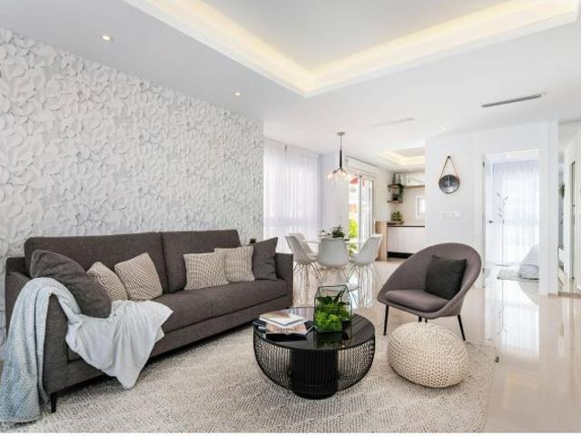 COMPLEJO RESIDENCIAL DE OBRA NUEVA EN ROJALES