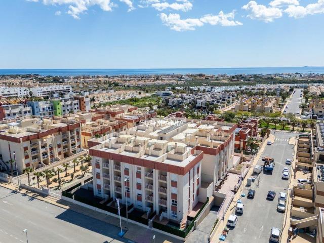 Complejo Residencial Regenerado en Lomas de Cabo Roig Apar. 69m² Orihuela Costa