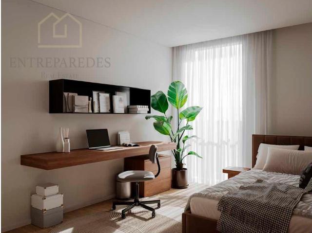 Comprar apartamento T2+1 com estacionamento no Porto, Paranh. 88m² Paranhos