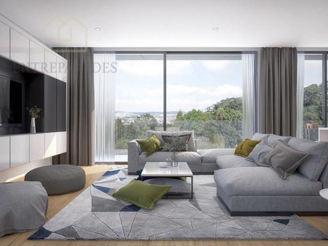 Comprar apartamento T2 com varanda e áreas generosas Novo. 117m² Oliveira Do Douro