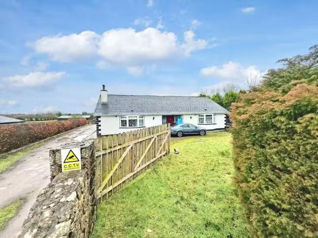 Comross Village, Mountrath, Co. Laois, R32XT18 is for sale