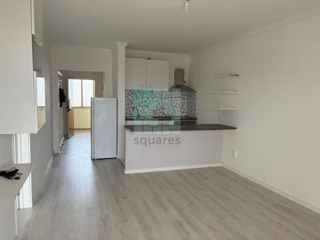 Contactar por telefone T1 Sem Moveis remodelado
