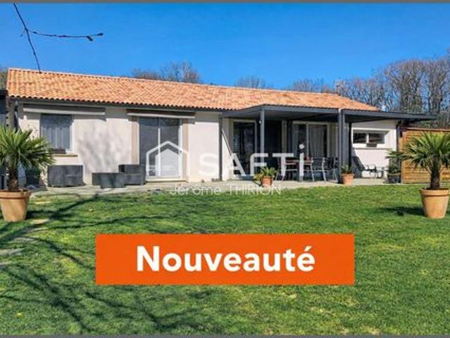 Contemporaine avec grand salon et belles prestations