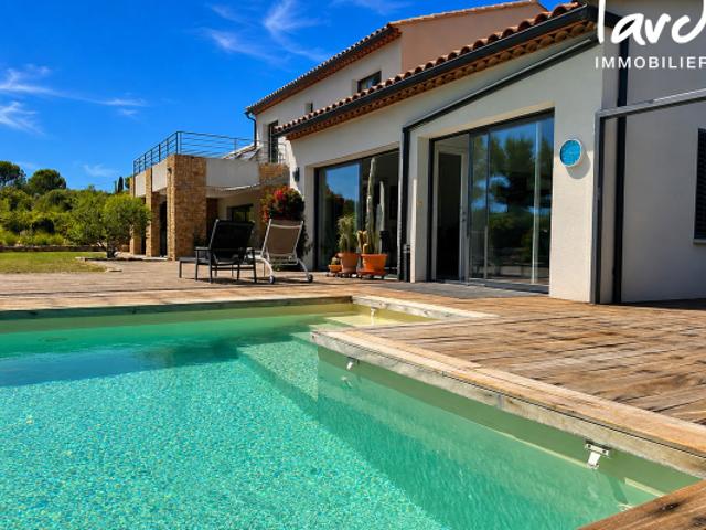 Contemporaine avec Jardin, piscine et Garage – LA CADIERE D'AZUR