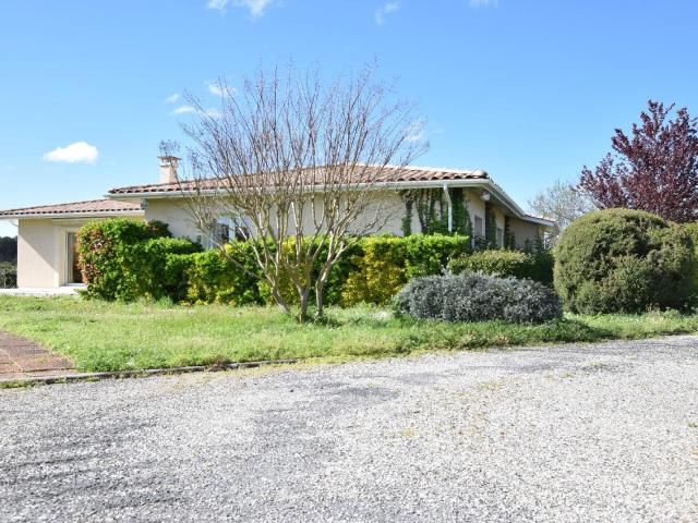 Contemporaine de plain pied sur vaste terrain ! 108m² La Teste de Buch