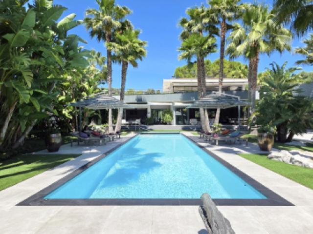 CONTEMPORAINE DE PRESTIGE – DOMAINE FERMÉ