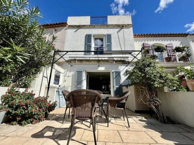 Contemporaine de 4 pièces principales