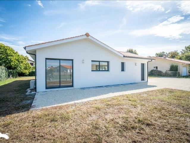 Contemporaine de 4 pièces principales