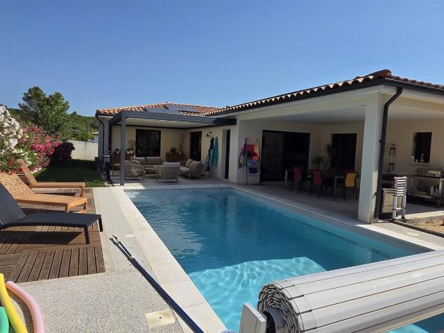 Contemporaine plain pied 158m2 4CH + Bureau + Garage Piscine. 158m² Villetelle