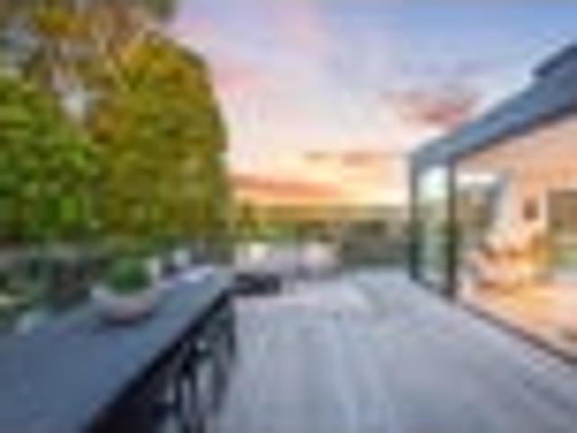 Contemporary Coastal Living