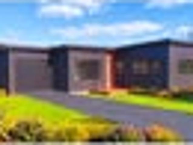 CONTEMPORARY COASTAL NEW BUILD