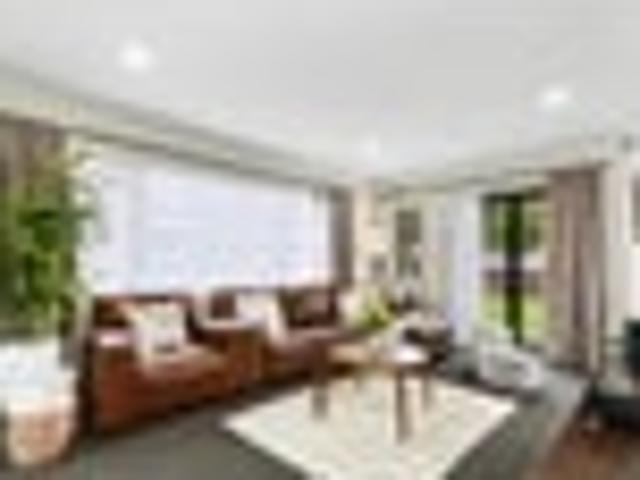 Contemporary Comfort in Sought After Sun Valley
