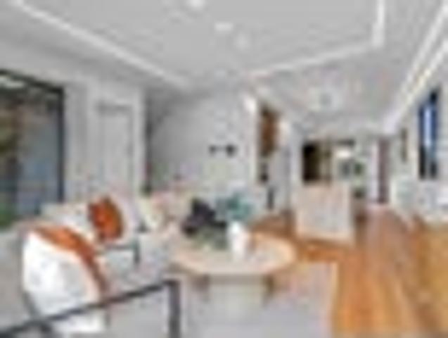 Contemporary Comfort Meets Coastal Convenience