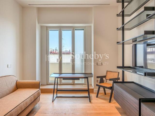 Contemporary apartment in the heart of Chiaia