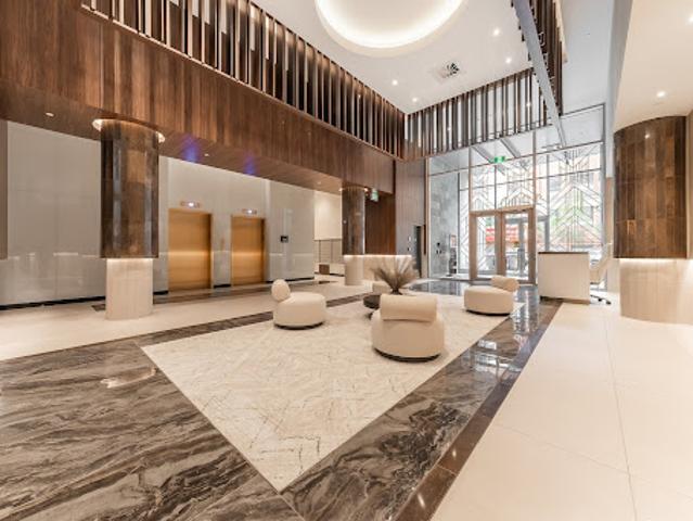 Contemporary apartment