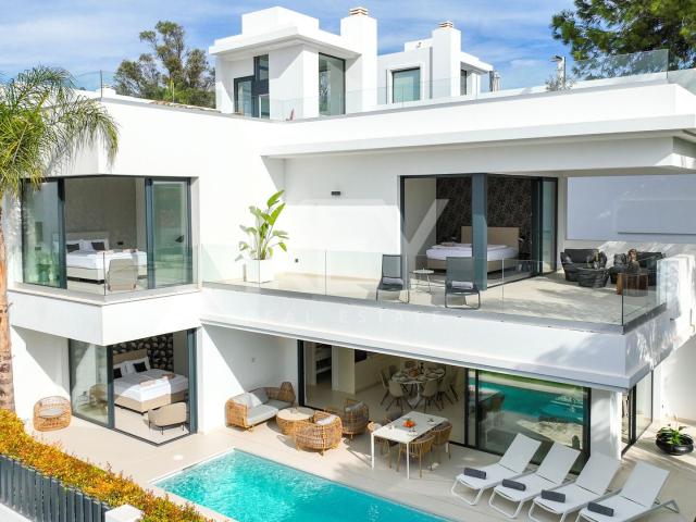 Contemporary beachside Villa with rooftop terrace, heated pool, and panoramic sea views close to Puerto Banús in Rio Verde, Marbella Golden Mile