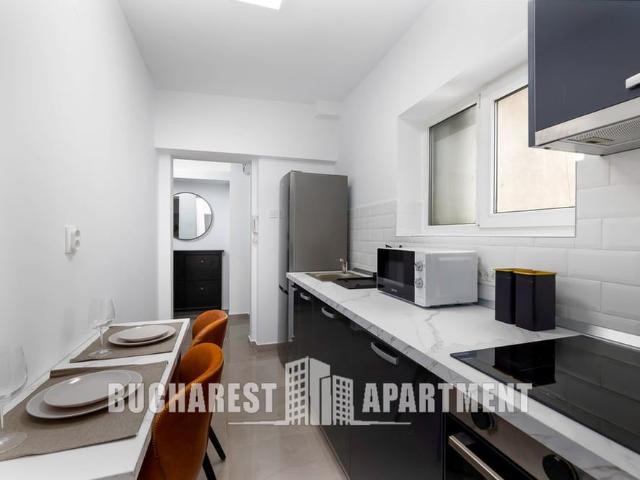 Contemporary Design Apartment Piata Romana