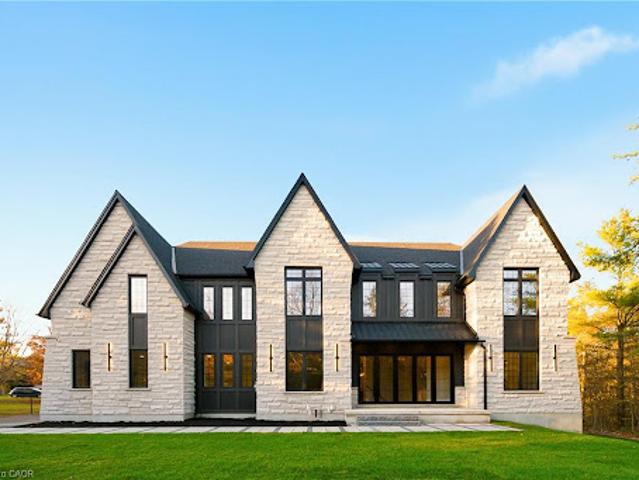 Contemporary house with garden
