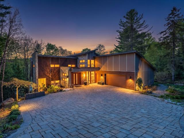 Contemporary house with garden
