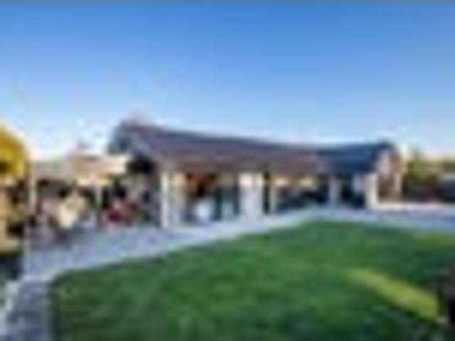 Contemporary Living In A Prime Location