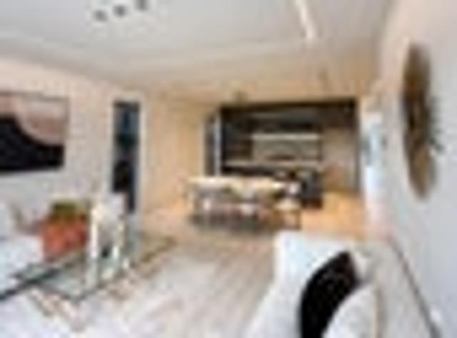 Contemporary Living with Everyday Ease