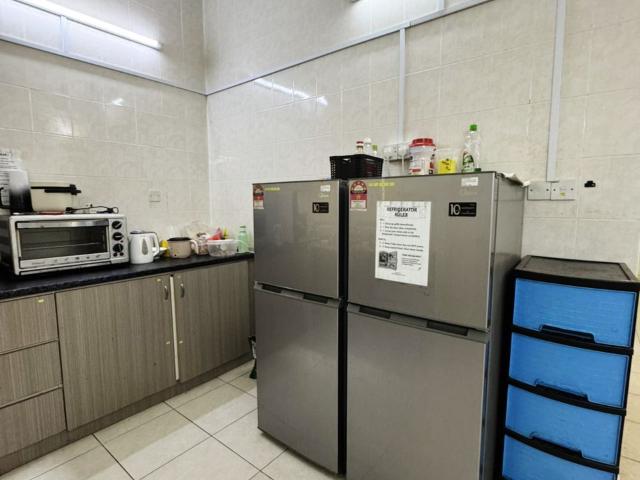 Continew Residence, Jalan Tun Razak, Room to Rent