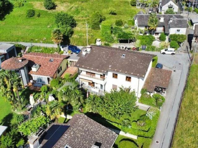 CONTRA GROSSE UNABHÄNGIGE WOHNUNG VON 5,5 ZIMMERN ZU VERKAUFEN