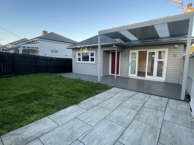 Convenient Ellerslie Living 3 Bedroom Home