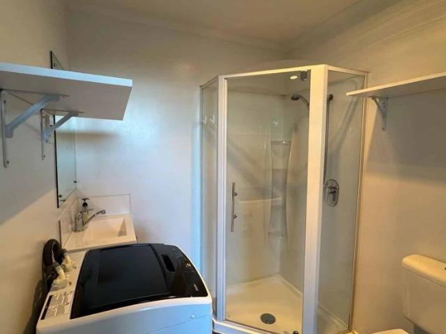 Convenient Fernhill studio living