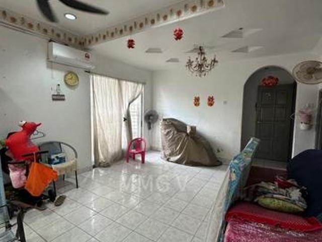 Convenient Location Partly Furnished 2 Sty Corner Bandar Puteri Klang