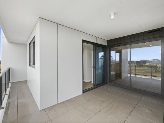 Convenient Location, Spectacular Outlook