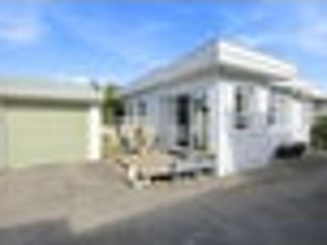CONVENIENT, SUNNY AND SECURE…