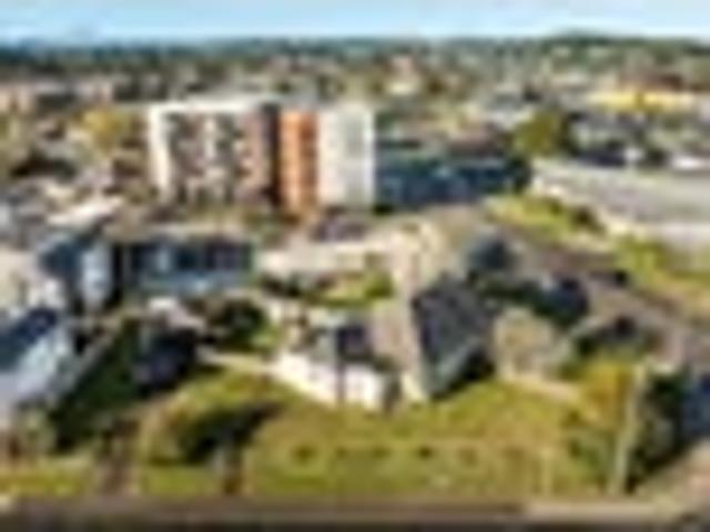 Convenient 2 bedroom Duplex